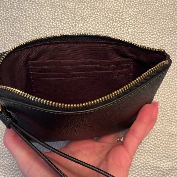 👛 NWT Coach wristlet - Picture 6 of 9